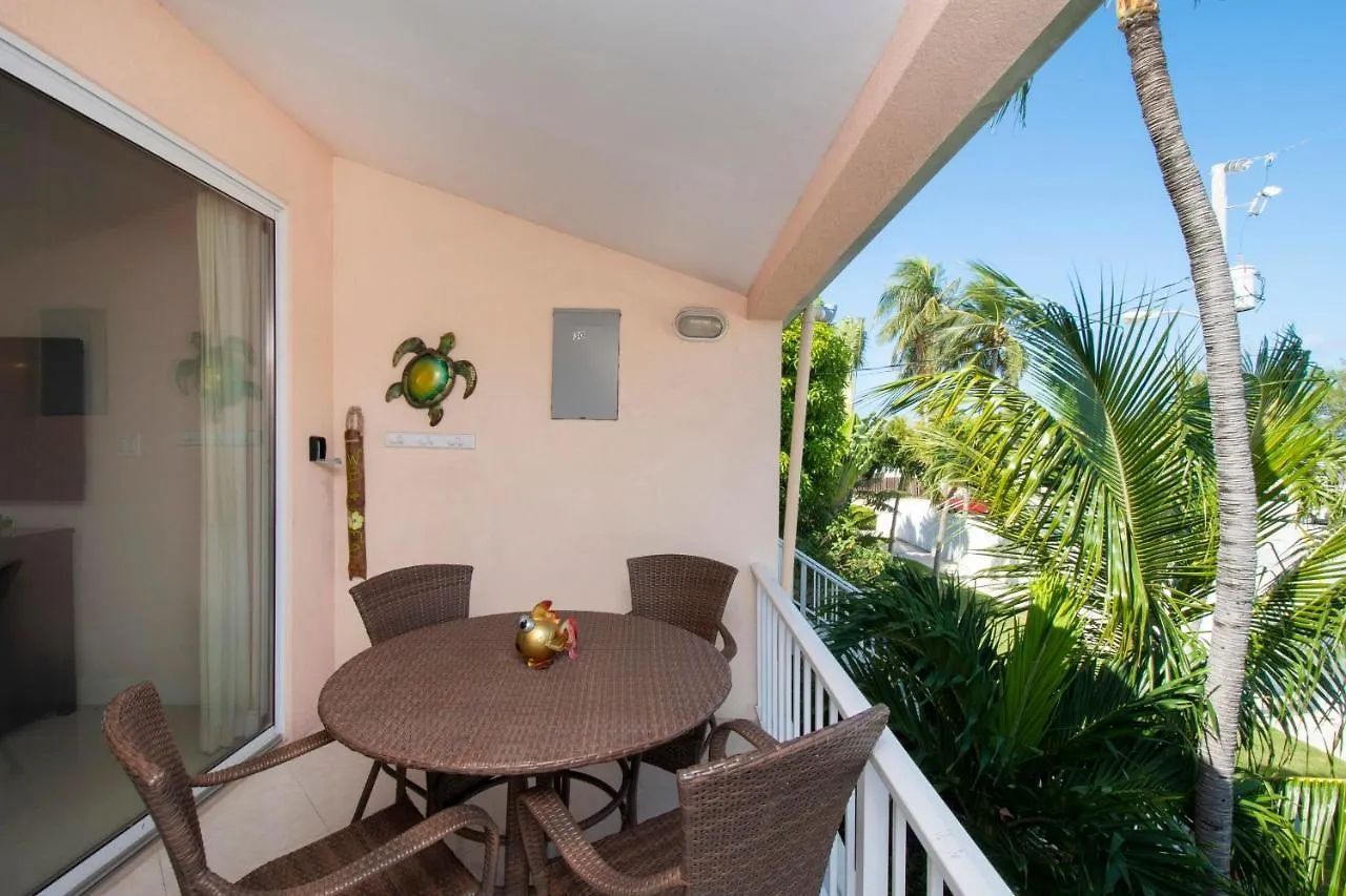 Beach Living At Island Pine Villas Blaw George Town Cayman Islands