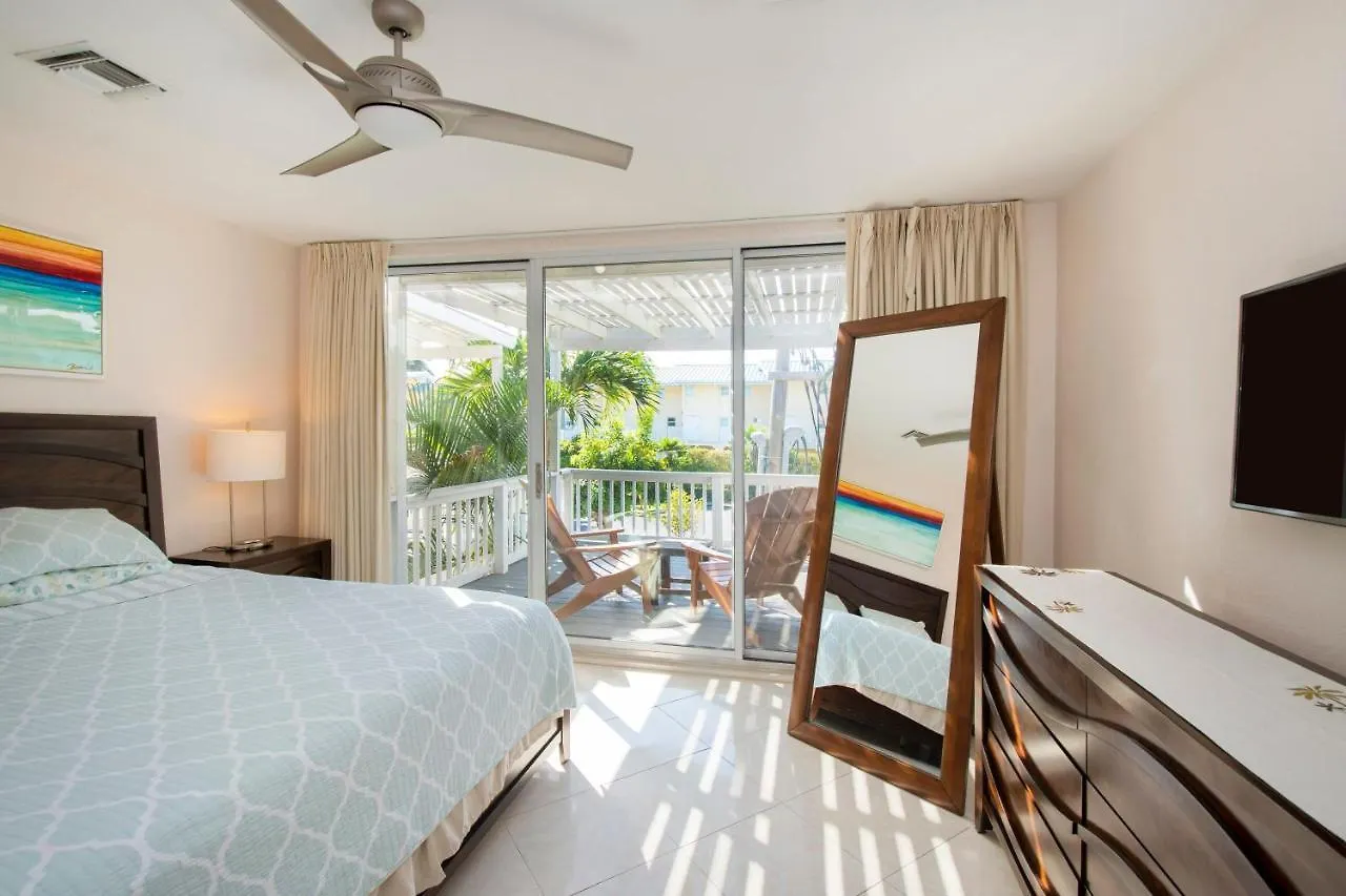 Apartment Beach Living At Island Pine Villas Blaw George Town
