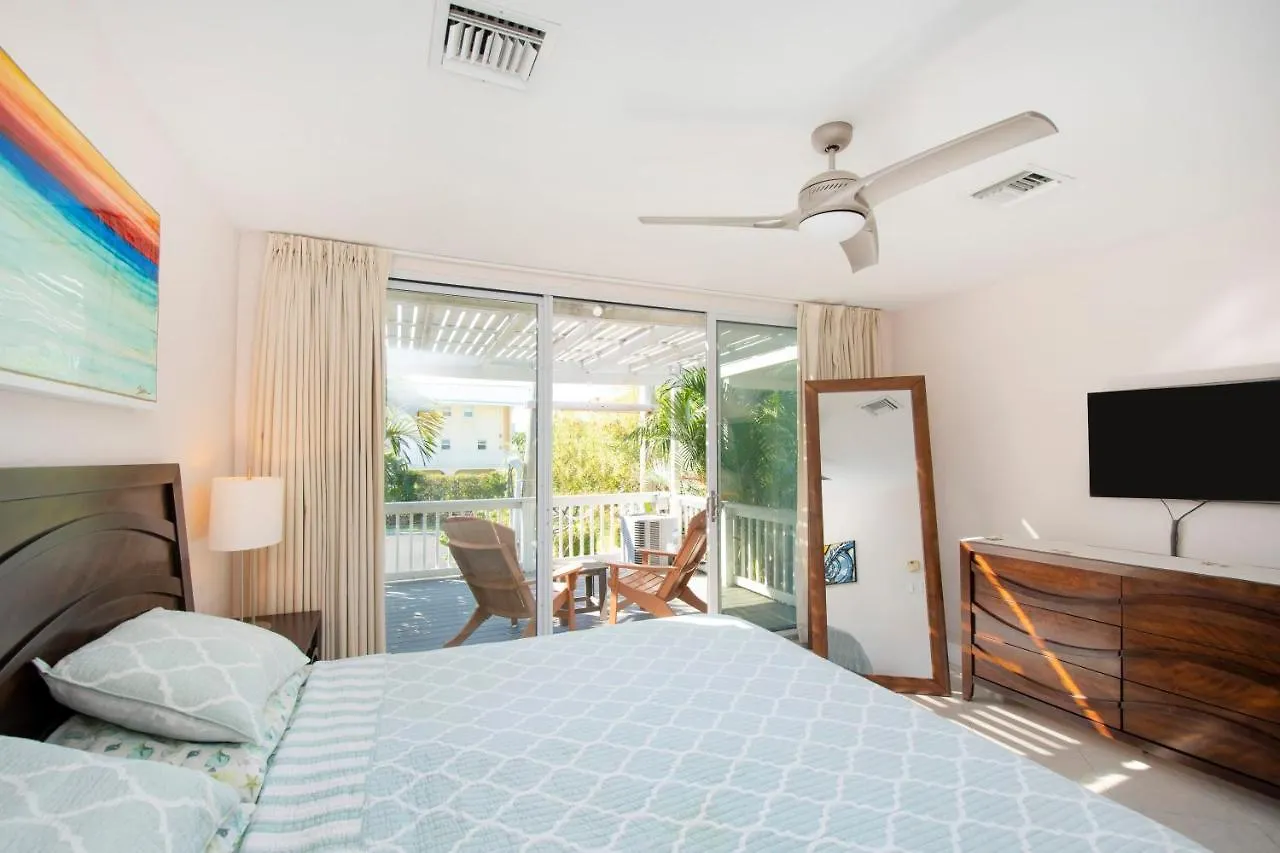 Beach Living At Island Pine Villas Blaw George Town Apartmán